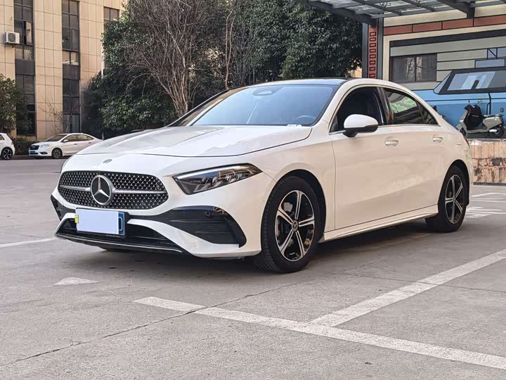 Фото 2 - Mercedes-Benz A-Class
