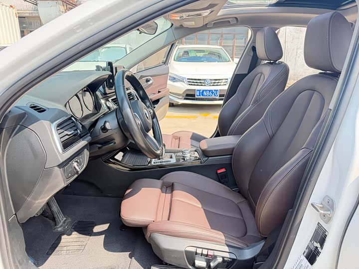 Фото 9 - BMW 1 Series