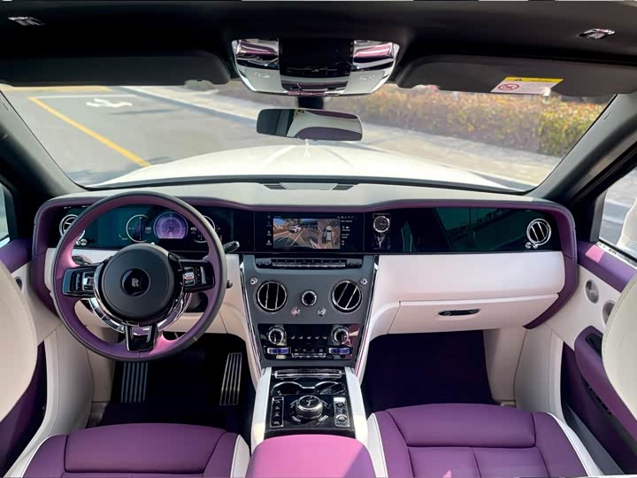 Фото 4 - Rolls-Royce Cullinan