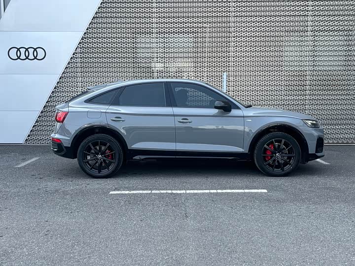 Фото 3 - Audi Q5L Sportback