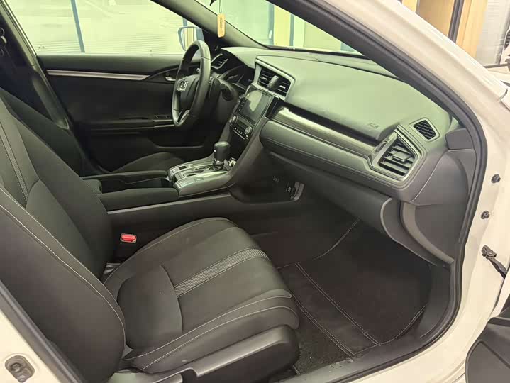 Фото 7 - Honda Civic