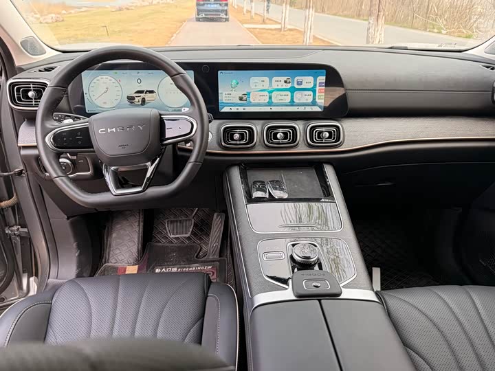 Фото 8 - Chery Tiggo 9