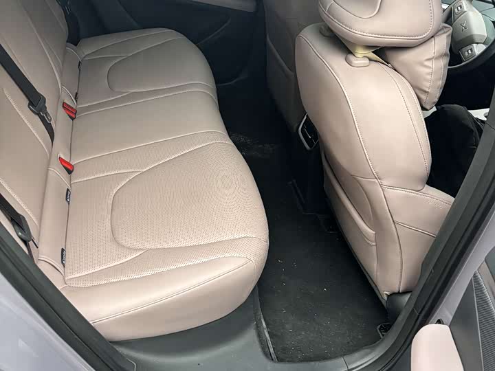 Фото 5 - XPeng Mona M03