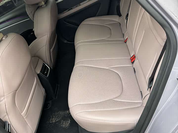 Фото 9 - XPeng Mona M03