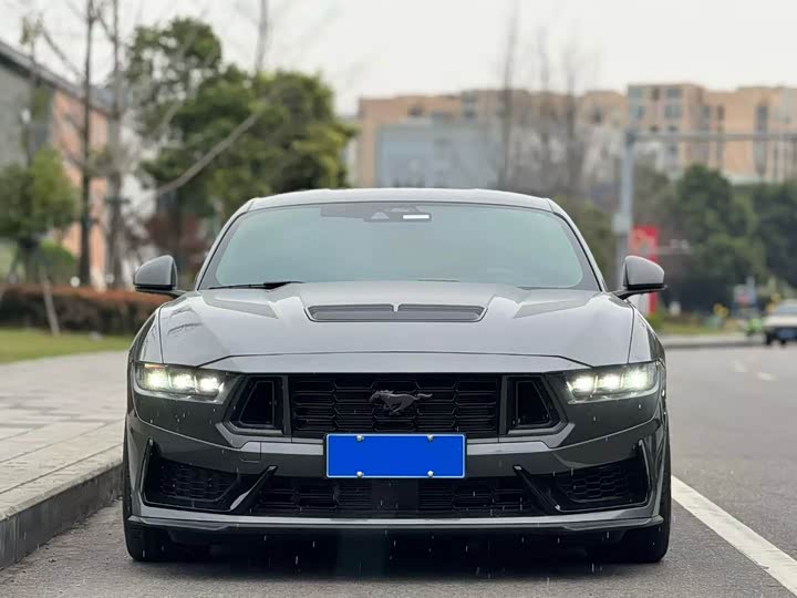 Photo 2 - Ford Mustang