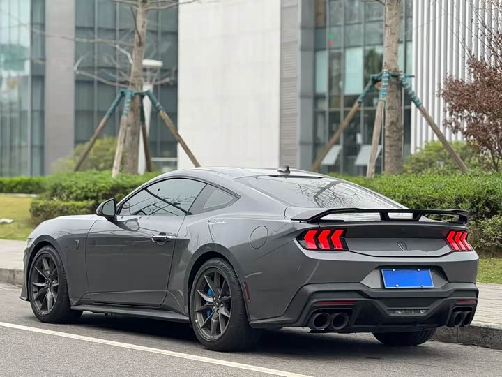 Photo 9 - Ford Mustang