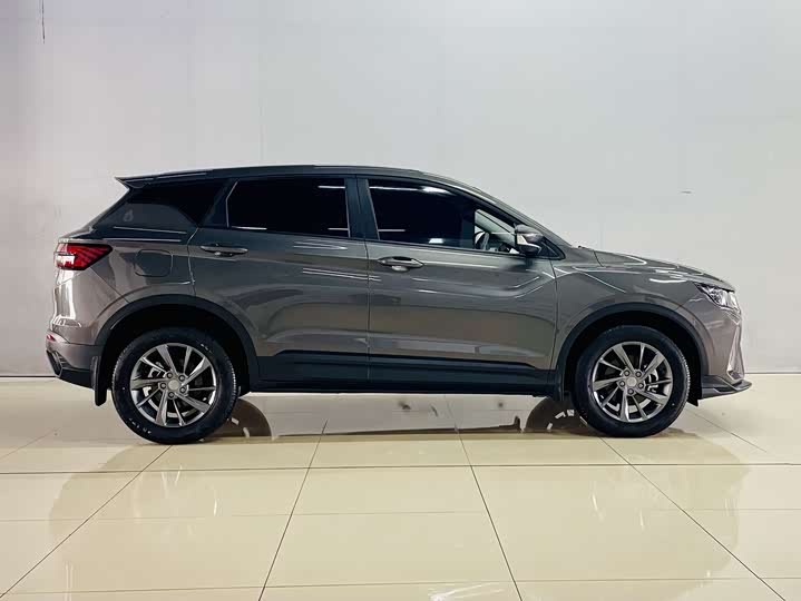 Фото 4 - Geely Coolray