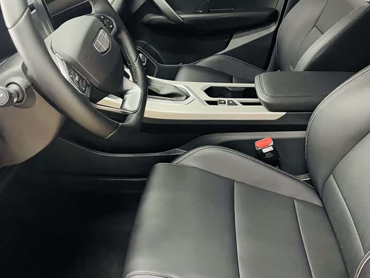 Фото 9 - Geely Coolray