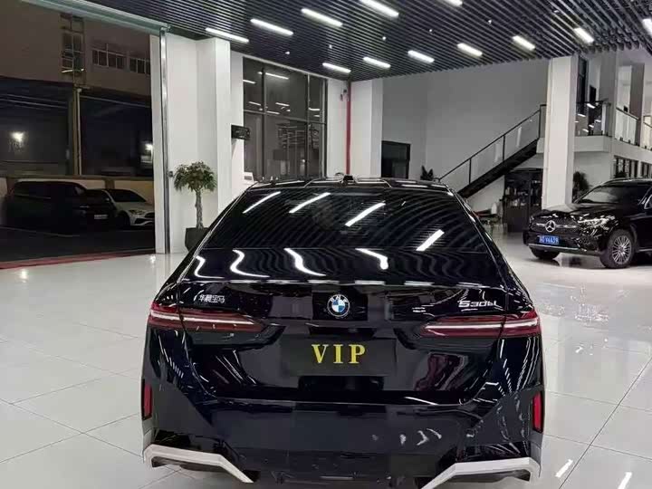 Фото 7 - BMW 5 Series