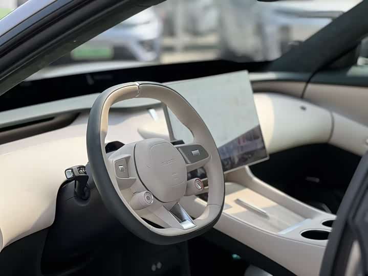 Фото 5 - Xiaomi YU7