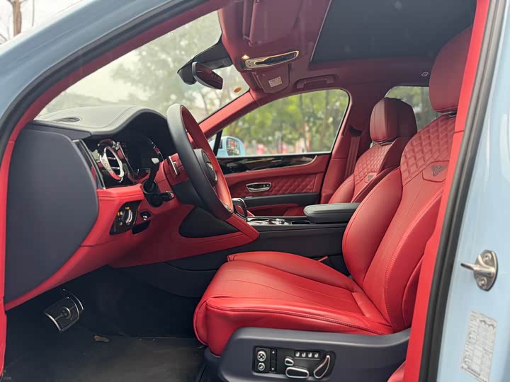 Фото 7 - Bentley Bentayga Hybrid