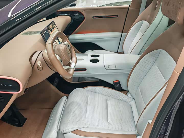 Фото 8 - Avatr 07