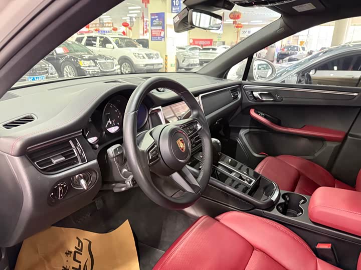 Фото 5 - Porsche Macan