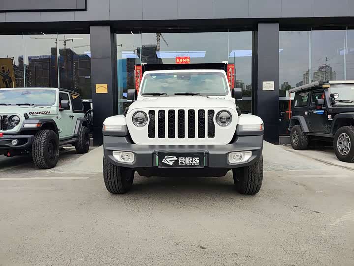 Фото 2 - Jeep Wrangler Hybrid