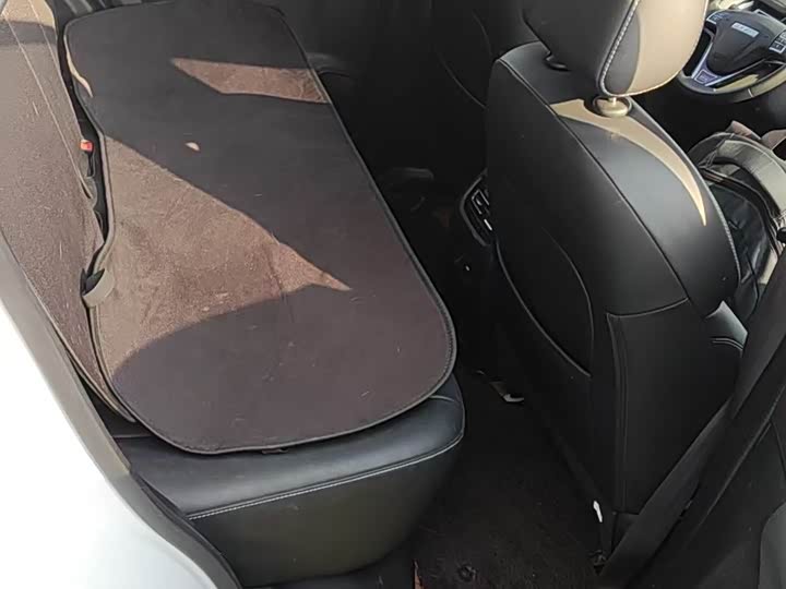 Фото 8 - Haval M6