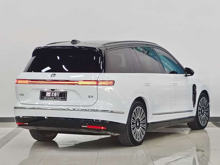 Фото 4 - Nio ES8