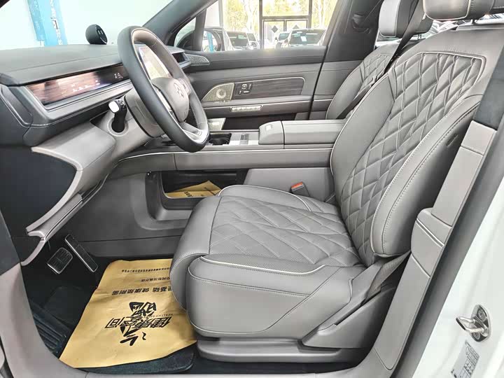 Фото 8 - Nio ES8