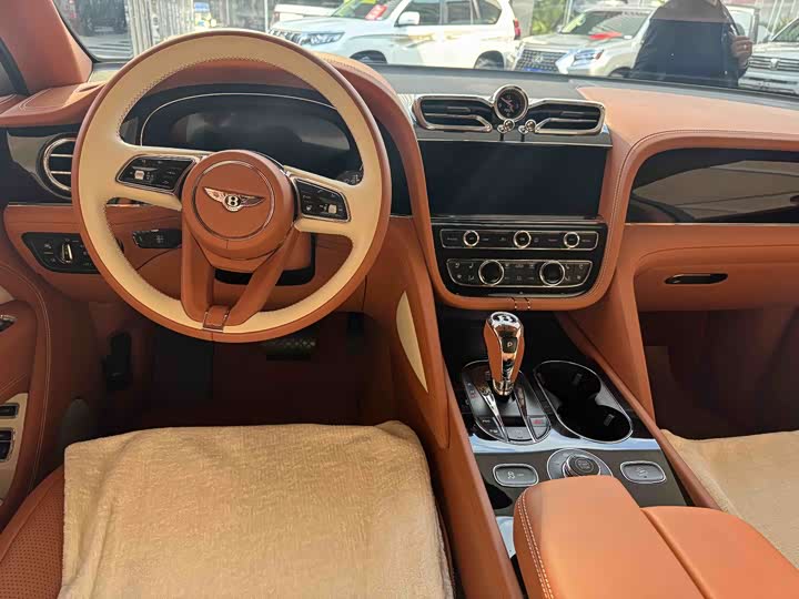 Фото 6 - Bentley Bentayga