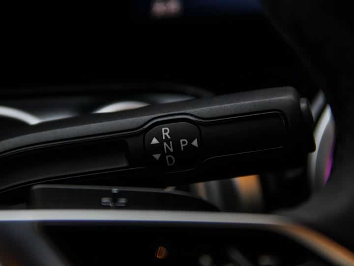 Фото 9 - Mercedes-Benz GLB-Class