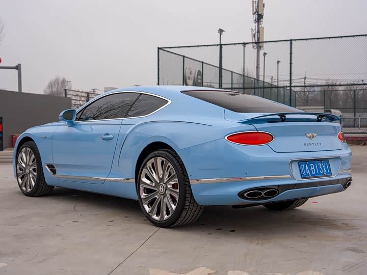 Фото 4 - Bentley Continental GT