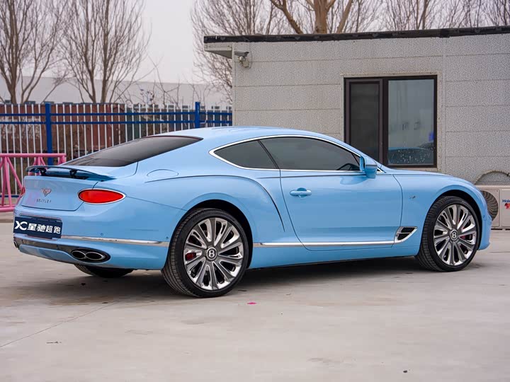 Фото 6 - Bentley Continental GT