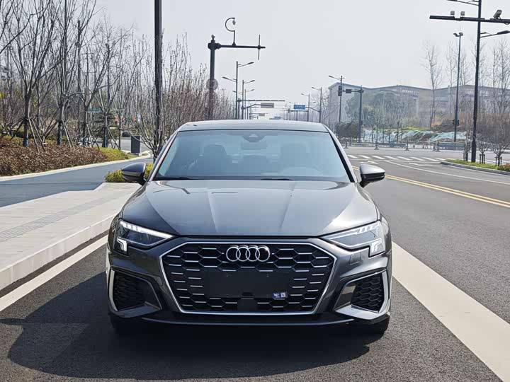 Фото 2 - Audi A3