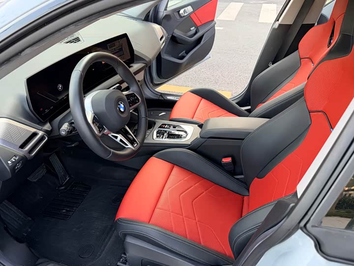 Фото 8 - BMW 2 Series