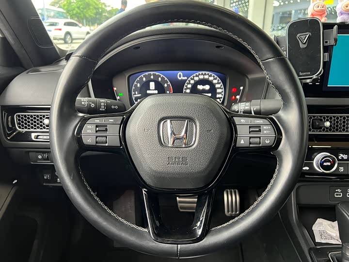 Фото 4 - Honda Civic