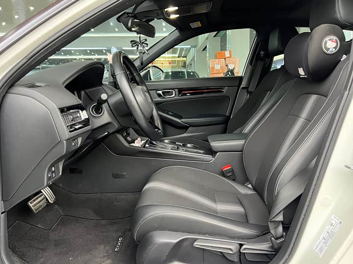 Фото 7 - Honda Civic