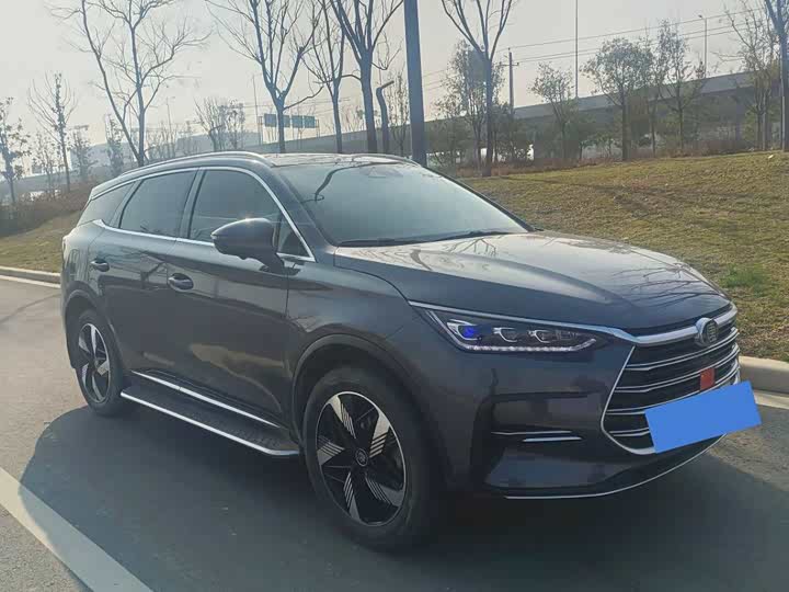 Photo 3 - BYD Tang Hybrid/EV