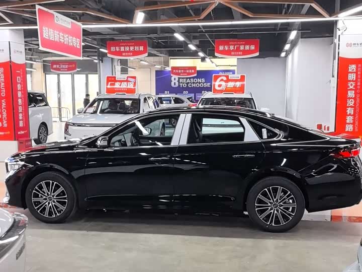 Фото 3 - Geely Preface