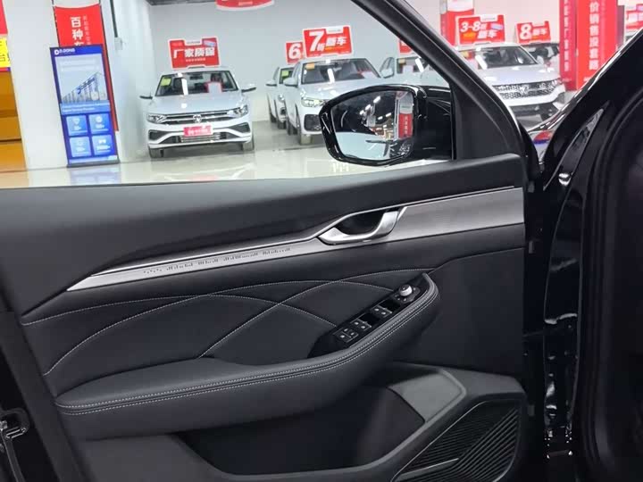 Фото 7 - Geely Preface