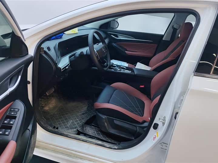 Фото 9 - Changan Eado Plus