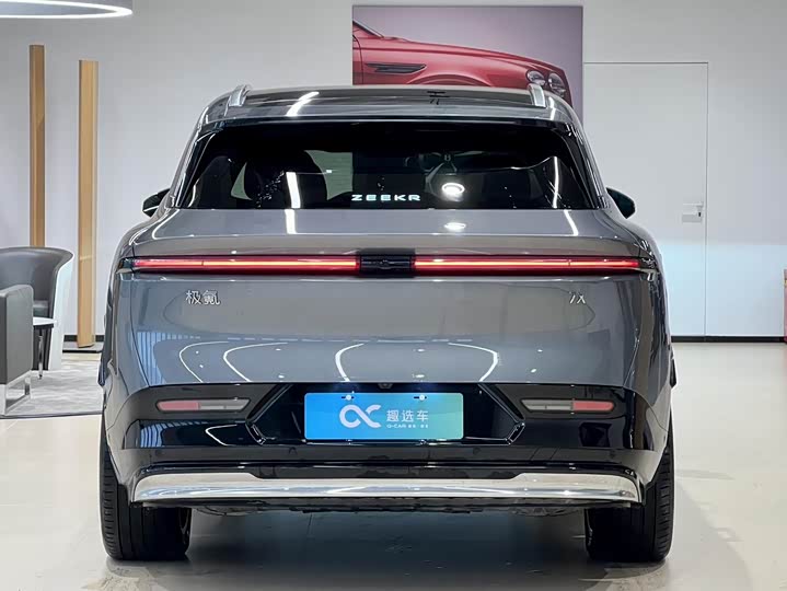 Фото 4 - Zeekr 7X