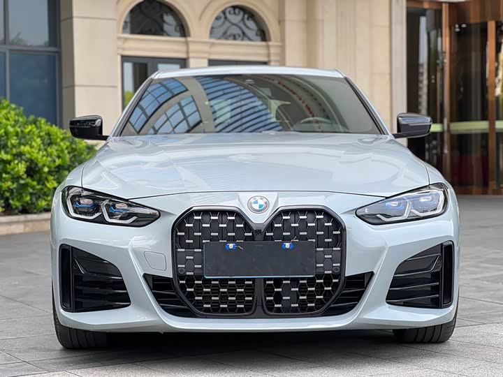 Photo 2 - BMW 4 Series