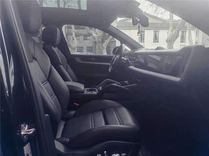 Фото 4 - Porsche Cayenne