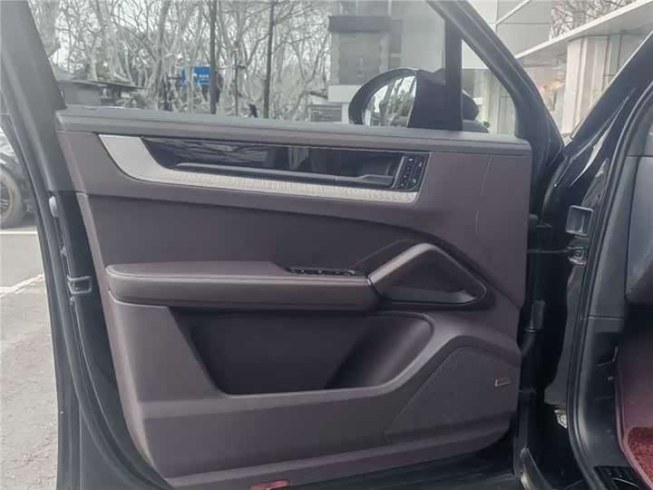 Фото 5 - Porsche Cayenne