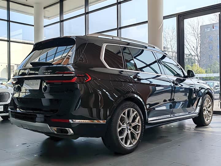 Фото 6 - BMW X7