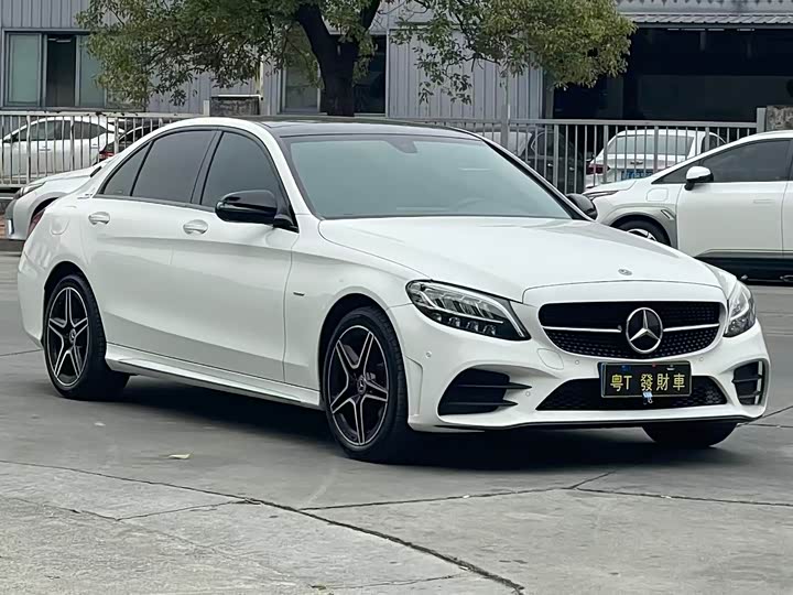 Фото 3 - Mercedes-Benz C-Class