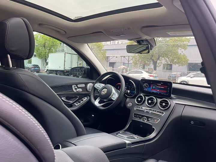 Фото 6 - Mercedes-Benz C-Class