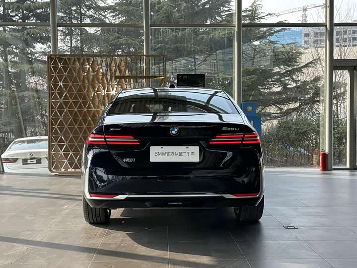 Фото 6 - BMW 5 Series