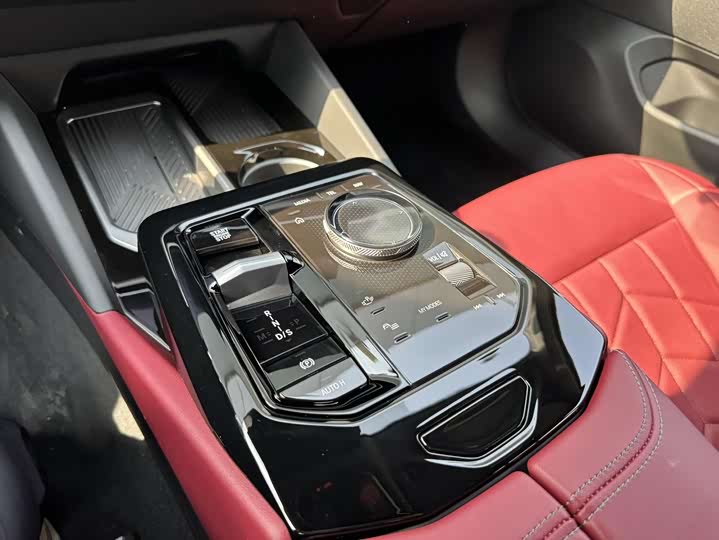 Фото 7 - BMW 5 Series