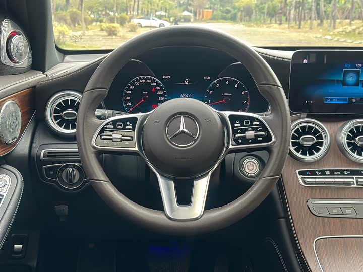 Фото 6 - Mercedes-Benz GLC-Class