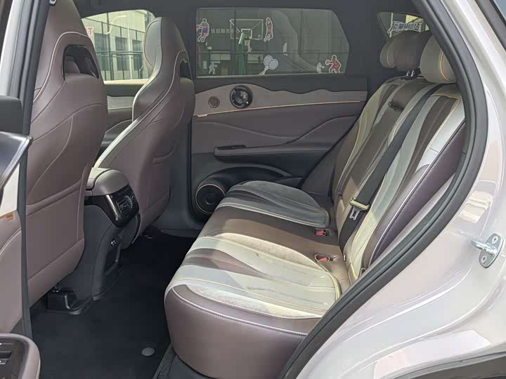 Фото 6 - BYD Frigate 07