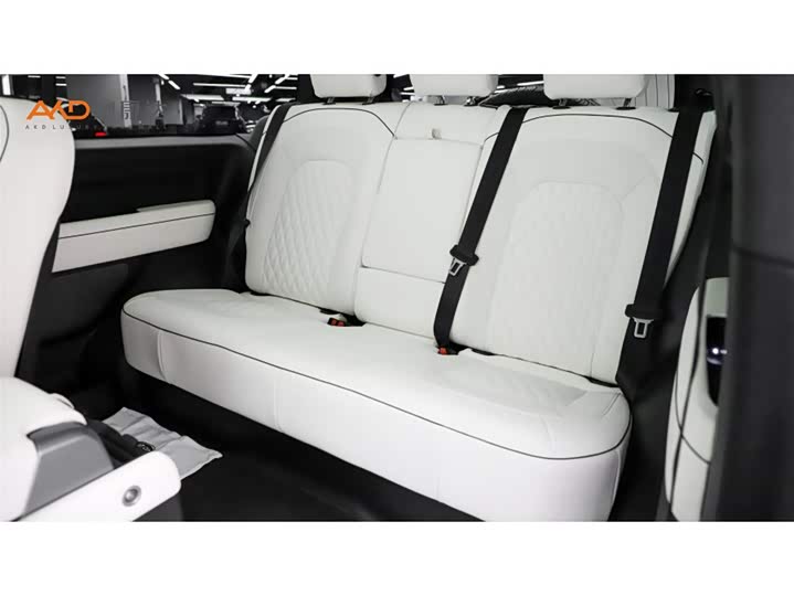 Фото 7 - Land Rover Defender