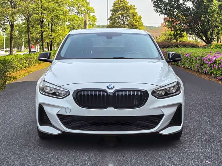 Фото 2 - BMW 1 Series