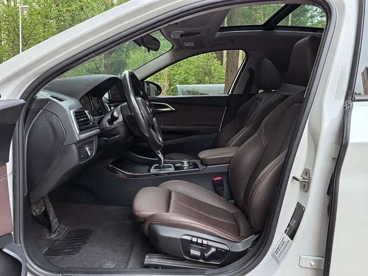 Фото 7 - BMW 1 Series