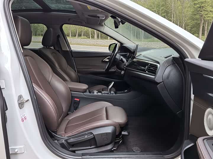 Фото 8 - BMW 1 Series