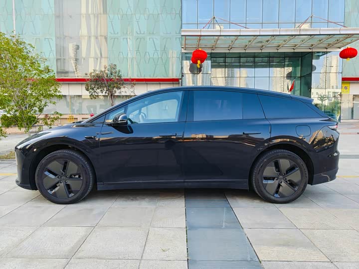 Фото 3 - LiXiang i6