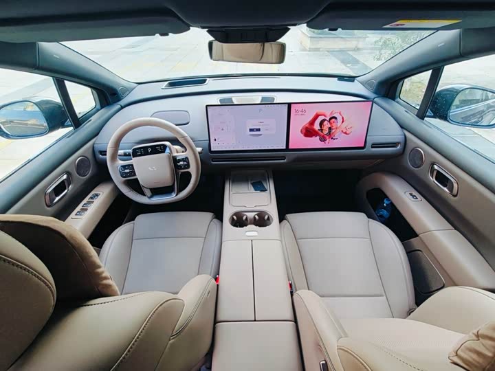 Фото 6 - LiXiang i6